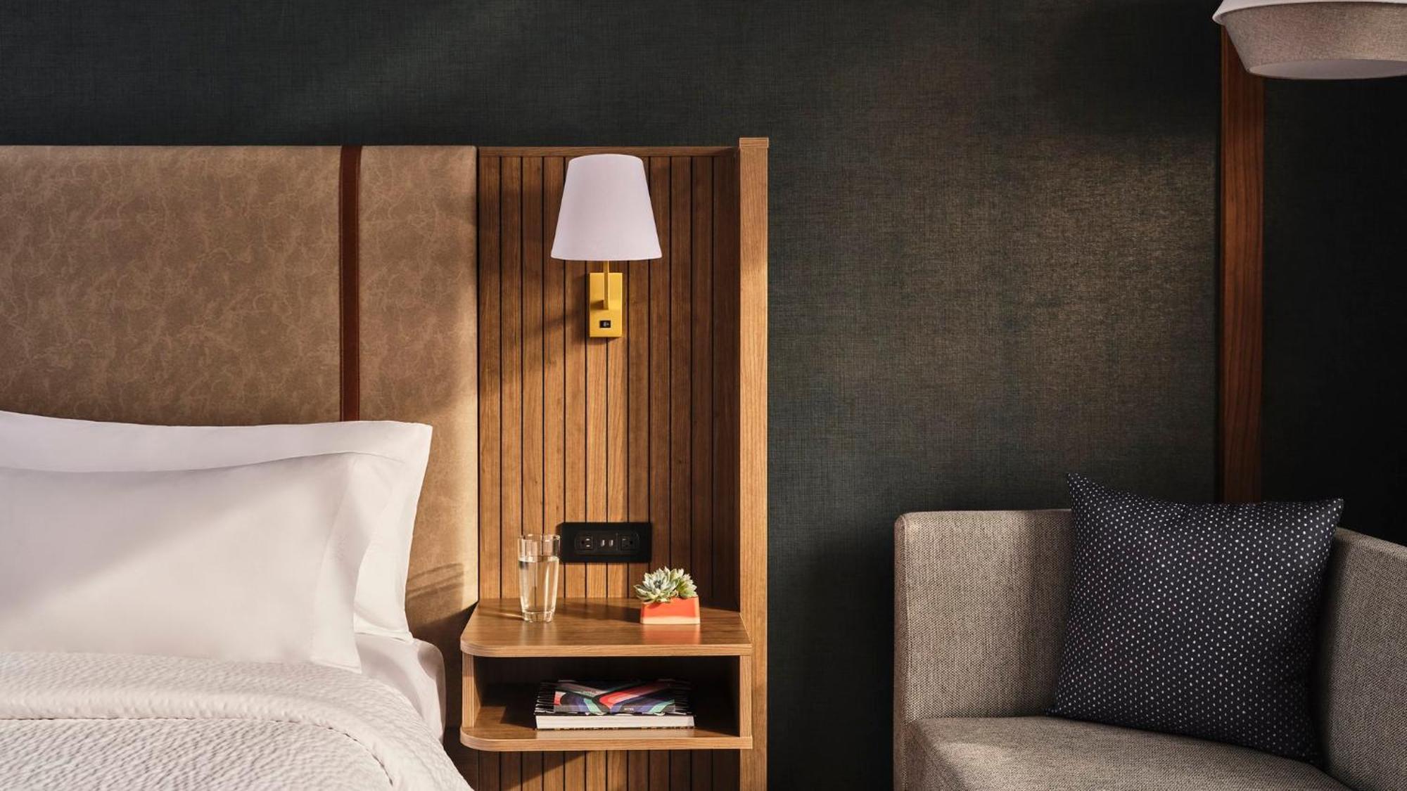 Holiday Inn Nashville Airport By Ihg ภายนอก รูปภาพ